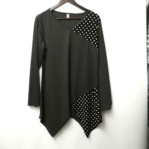 xIang Yi Zhan Long Sleeved Top Women's Size 4XL Black With White Polka Dots